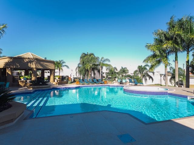 Casa com 238m² 3 quartos e 2 banheiros, à venda, no bairro Esperança em Londrina