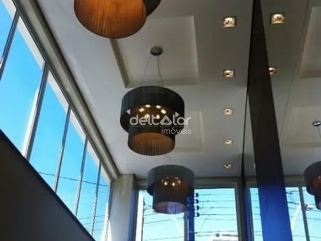 Casa com 400m² 2 quartos e 4 banheiros, à venda, no bairro Planalto em Belo Horizonte