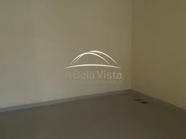 Empreendimento com 200m², à venda, no bairro Km 18 em Osasco