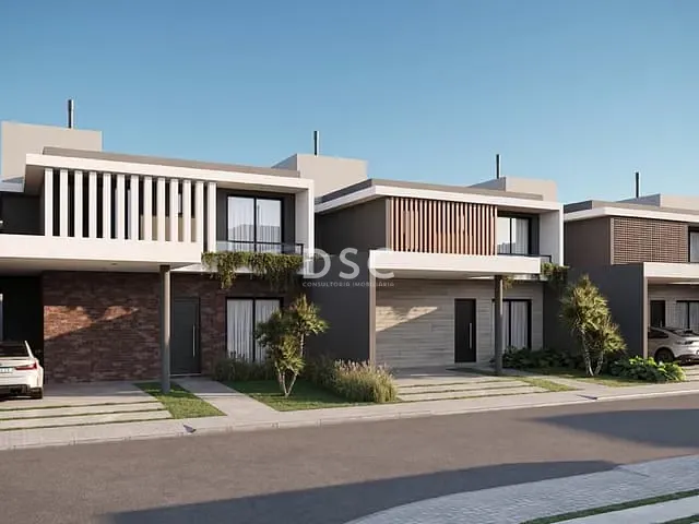 Casa 3 quartos e 4 banheiros, à venda, no bairro Santa Felicidade em Curitiba