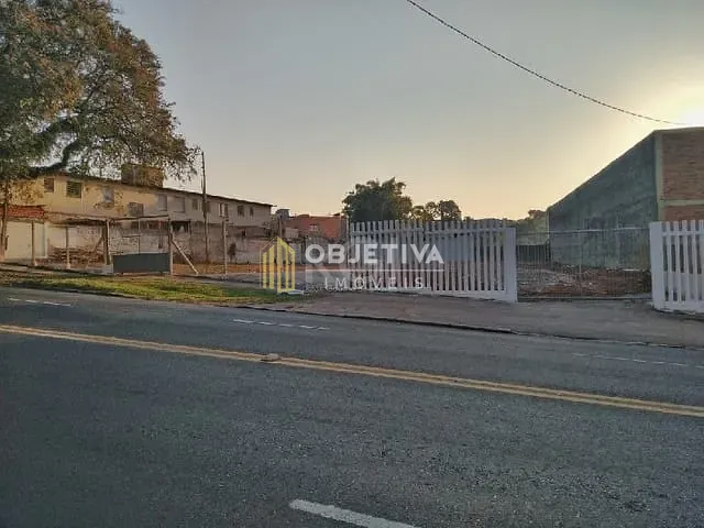 Terreno à venda, no bairro Vila Jardim em Porto Alegre
