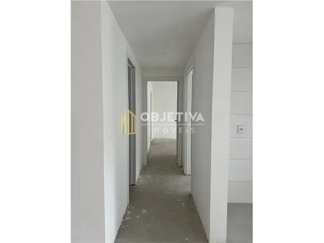 Apartamento 2 quartos e 2 banheiros, à venda, no bairro Menino Deus em Porto Alegre
