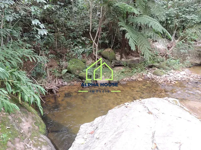 Fazenda com 408000m² 3 quartos e 1 banheiro, à venda, no bairro Jardim América em Cruzeiro