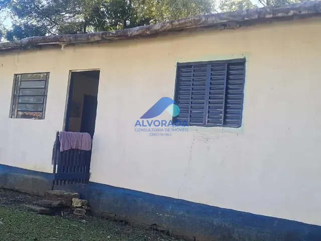 Fazenda com 556600m² 4 quartos e 3 banheiros, à venda, no bairro Zona Rural em Monteiro Lobato