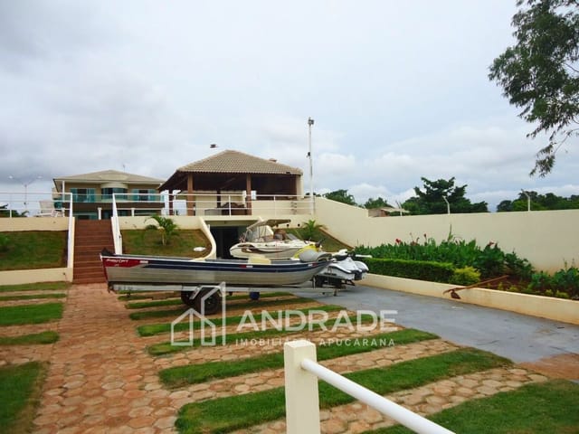 Chácara com 3412m² 4 quartos e 5 banheiros, à venda, no bairro Centro em Primeiro de Maio