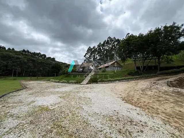Fazenda 1 quarto e 1 banheiro, à venda, no bairro Área Rural em Bocaiúva do Sul