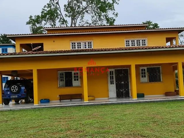 Fazenda com 400m² 5 quartos e 6 banheiros, à venda, no bairro POV CAFEZAL em Turiaçu