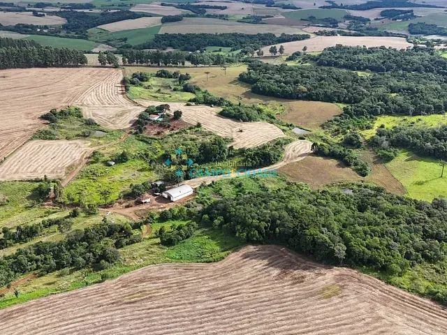 Fazenda com 847000m², à venda, no bairro INTERIOR em Chopinzinho