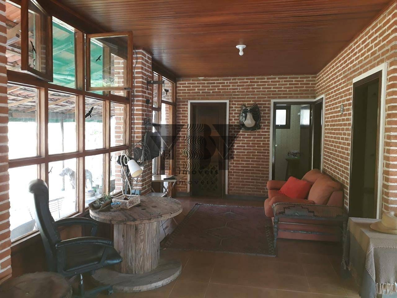 Chácara à venda com 5 quartos, 10m² - Foto 14