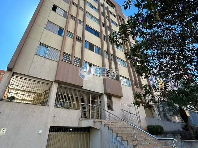 Apartamento 2 quartos e 1 banheiro, à venda, no bairro Vila Larsen 1 em Londrina