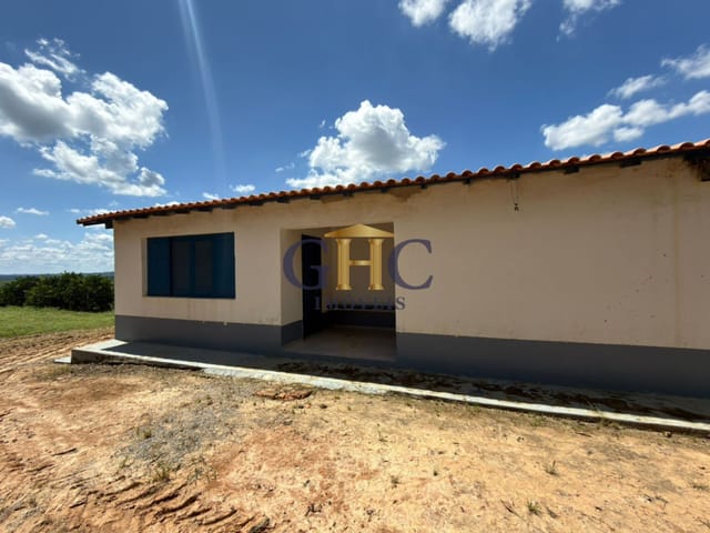 Casa 2 quartos e 1 banheiro, para alugar, no bairro Barra em Salto de Pirapora