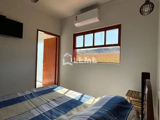 Fazenda com 4840m² 2 quartos e 2 banheiros, à venda, no bairro Centro em São João Batista do Glória