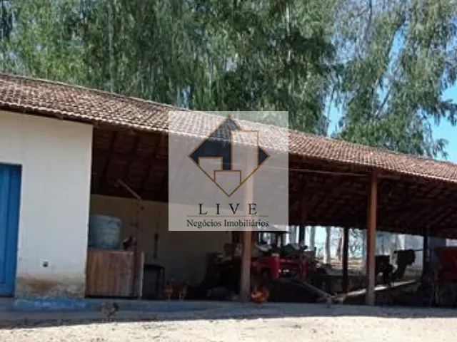 Fazenda com 11820000m² 5 quartos e 4 banheiros, à venda, no bairro Veredas em João Pinheiro