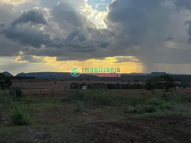 Fazenda com 41350000m² 3 quartos e 1 banheiro, à venda, no bairro Centro em Chapada dos Guimarães