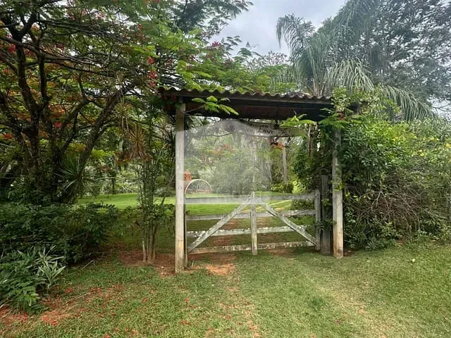 Fazenda com 46m² 4 quartos e 3 banheiros, à venda, no bairro Pirapanema em Muriaé