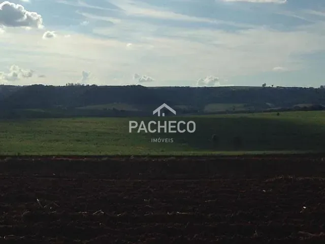 Fazenda com 2395800m², à venda, no bairro Higienópolis em Piracicaba