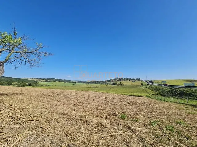 Fazenda com 1040600m², à venda, no bairro Parque Residencial Nova Caçapava em Caçapava