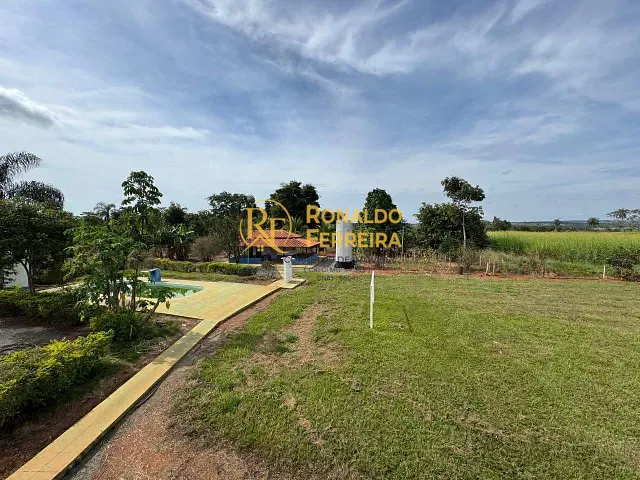Fazenda com 2102100m² 3 quartos e 3 banheiros, à venda, no bairro rural tigre em Abaeté