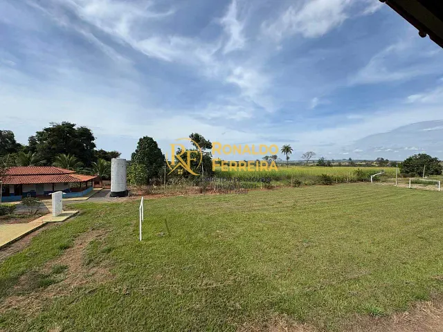 Fazenda com 2102100m² 3 quartos e 3 banheiros, à venda, no bairro rural tigre em Abaeté