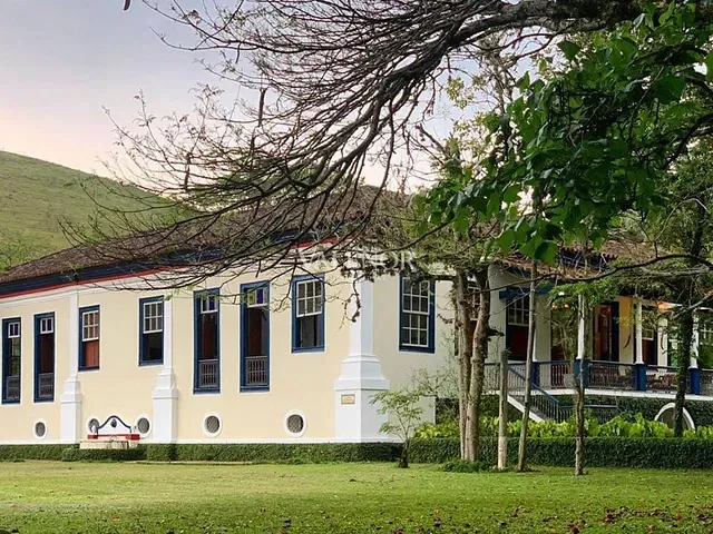 Fazenda com 2150000m² 10 quartos e 10 banheiros, à venda, no bairro Bom Retiro em Bananal