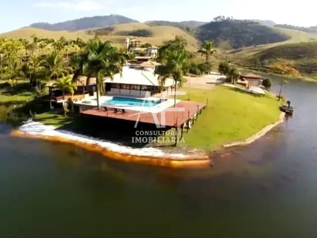 Fazenda com 1452000m² 7 quartos e 12 banheiros, à venda, no bairro Centro em Caçapava