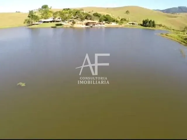 Fazenda com 1452000m² 7 quartos e 12 banheiros, à venda, no bairro Centro em Caçapava