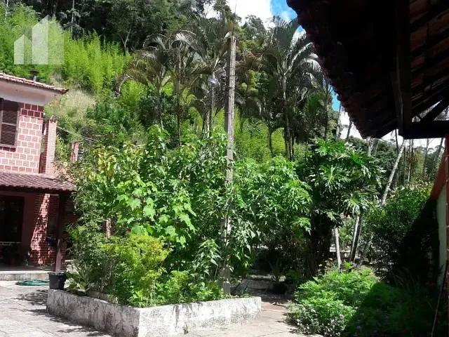 Fazenda com 13000m² 3 quartos e 2 banheiros, à venda, no bairro Grama em Engenheiro Paulo de Frontin