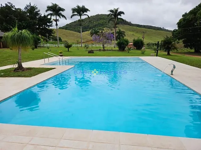 Fazenda com 258940m² 4 quartos e 4 banheiros, à venda, no bairro Tebas em Leopoldina