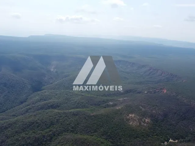 Fazenda com 1479m², à venda, no bairro Area Rural em Coronel Murta