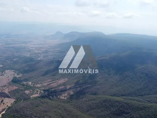 Fazenda com 1479m², à venda, no bairro Area Rural em Coronel Murta