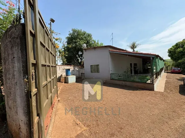 Fazenda com 6500m² 1 quarto e 2 banheiros, à venda, no bairro Zona Rural em Serrana
