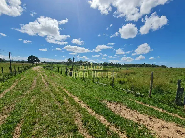 Fazenda com 1258400m² 3 quartos e 2 banheiros, à venda, no bairro Araruama em Araruama