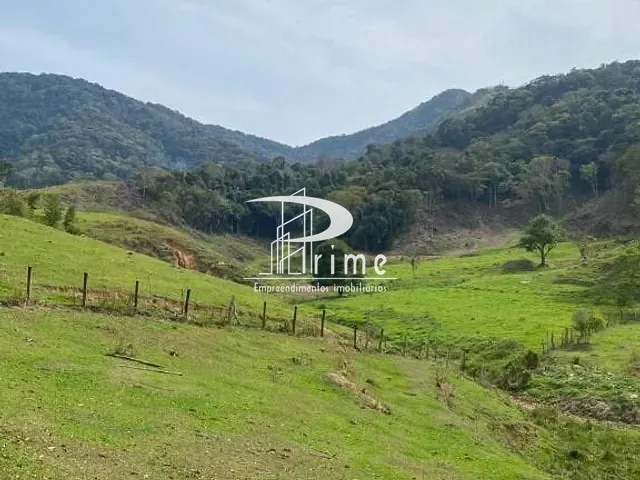 Fazenda com 2550000m², à venda, no bairro Japuíba em Cachoeiras de Macacu