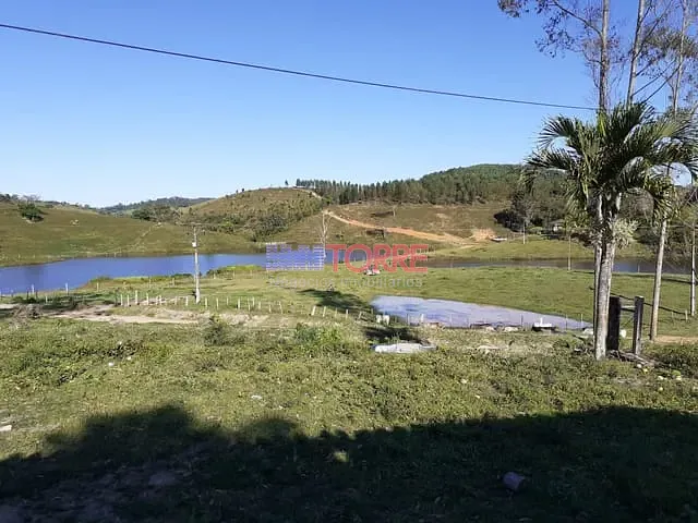 Fazenda com 226m² 1 quarto e 1 banheiro, à venda, no bairro Zona Rural em Dário Meira