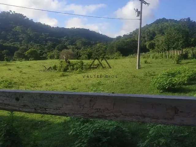 Fazenda com 450000m², à venda, no bairro rural em Coaraci