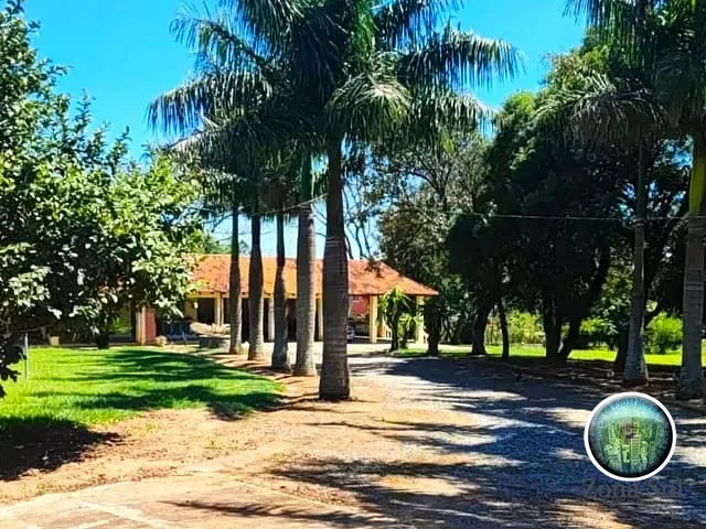 Fazenda com 66960m² 7 quartos e 3 banheiros, à venda, no bairro Distrito Cocais em Sarapuí