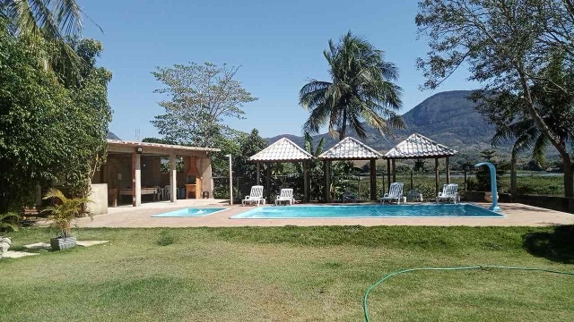 Fazenda com 337019m² 3 quartos e 6 banheiros, à venda, no bairro Morro do Gamba em São Fidélis