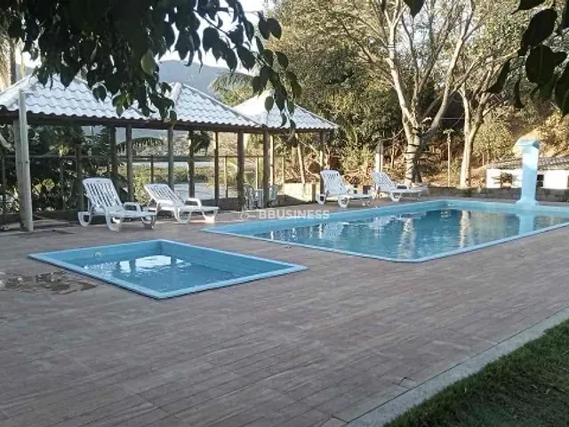 Fazenda com 337019m² 3 quartos e 6 banheiros, à venda, no bairro Morro do Gamba em São Fidélis
