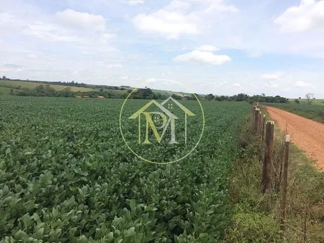 Fazenda com 943800m² 4 quartos e 4 banheiros, à venda, no bairro Centro em Tatuí