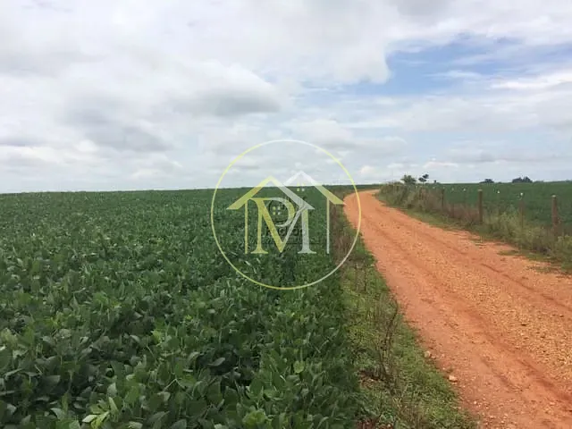 Fazenda com 943800m² 4 quartos e 4 banheiros, à venda, no bairro Centro em Tatuí
