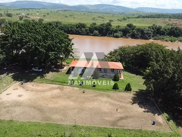 Fazenda com 1105632m² 2 quartos e 2 banheiros, à venda, no bairro Zona Rural em Itinga