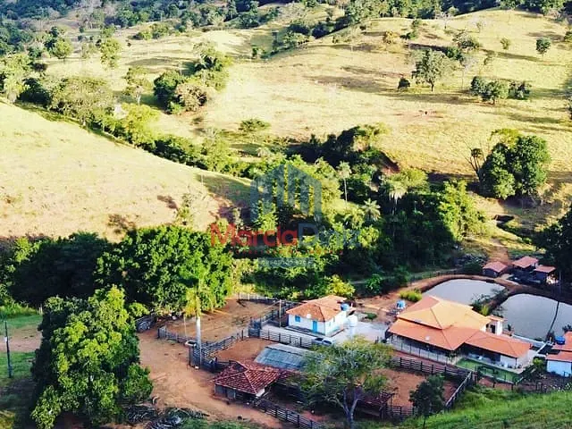 Fazenda à venda, no bairro Santa Cruz em Santa Cruz de Goiás