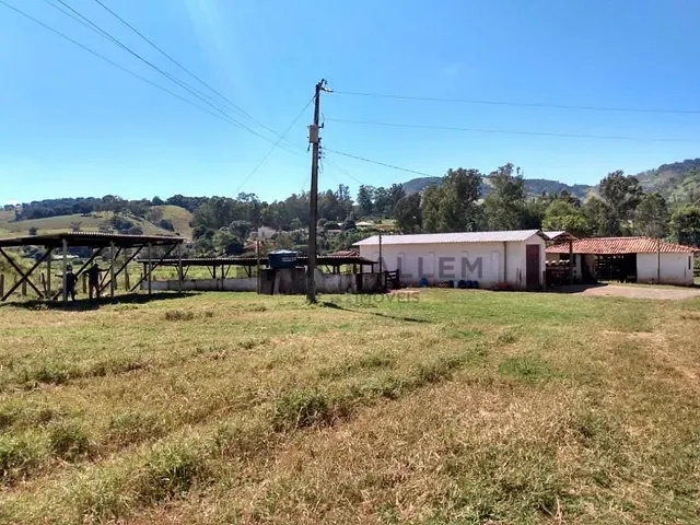 Fazenda com 774400m², à venda, no bairro Farias em Brazópolis
