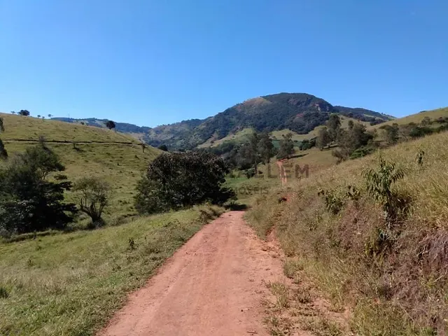 Fazenda com 774400m², à venda, no bairro Farias em Brazópolis