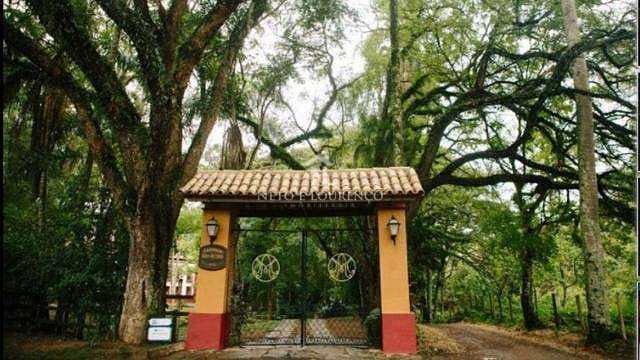 Fazenda à venda com 15 quartos, 10m² - Foto 45