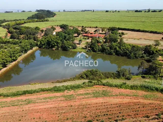 Fazenda com 1766600m², à venda, no bairro Jardim Silvania (Vila Xavier) em Araraquara