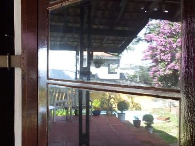 Fazenda com 750m² 4 quartos e 3 banheiros, à venda, no bairro Jardim Marilu em Carapicuíba