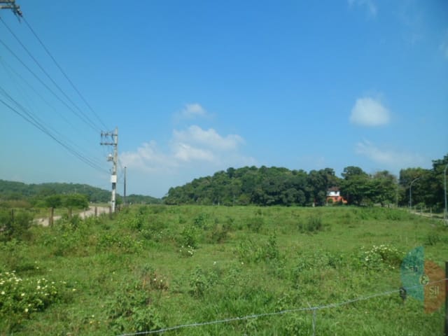 Foto do Fazenda - Fazenda à venda, composta de 4 quartos, 3 banheiros, 2 casas de caseiro, localizada no Ipiranga (Praia de Mauá), Magé, RJ | Sansil Imóveis
