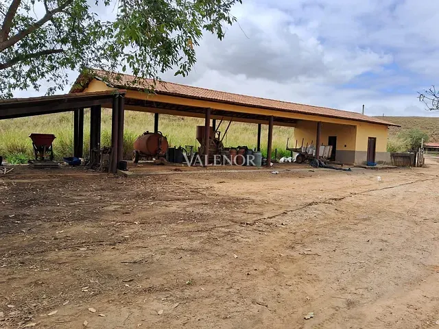 Fazenda com 1863400m², à venda, no bairro Vila Mariana em Governador Valadares
