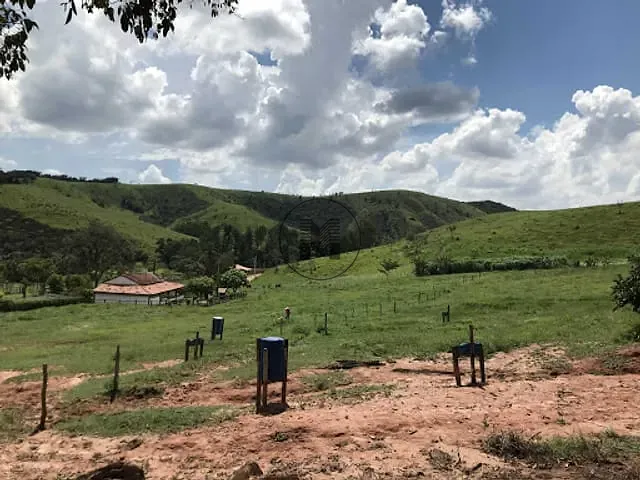 Fazenda com 508200m² 1 quarto e 1 banheiro, à venda, no bairro Paiol em Guaratinguetá